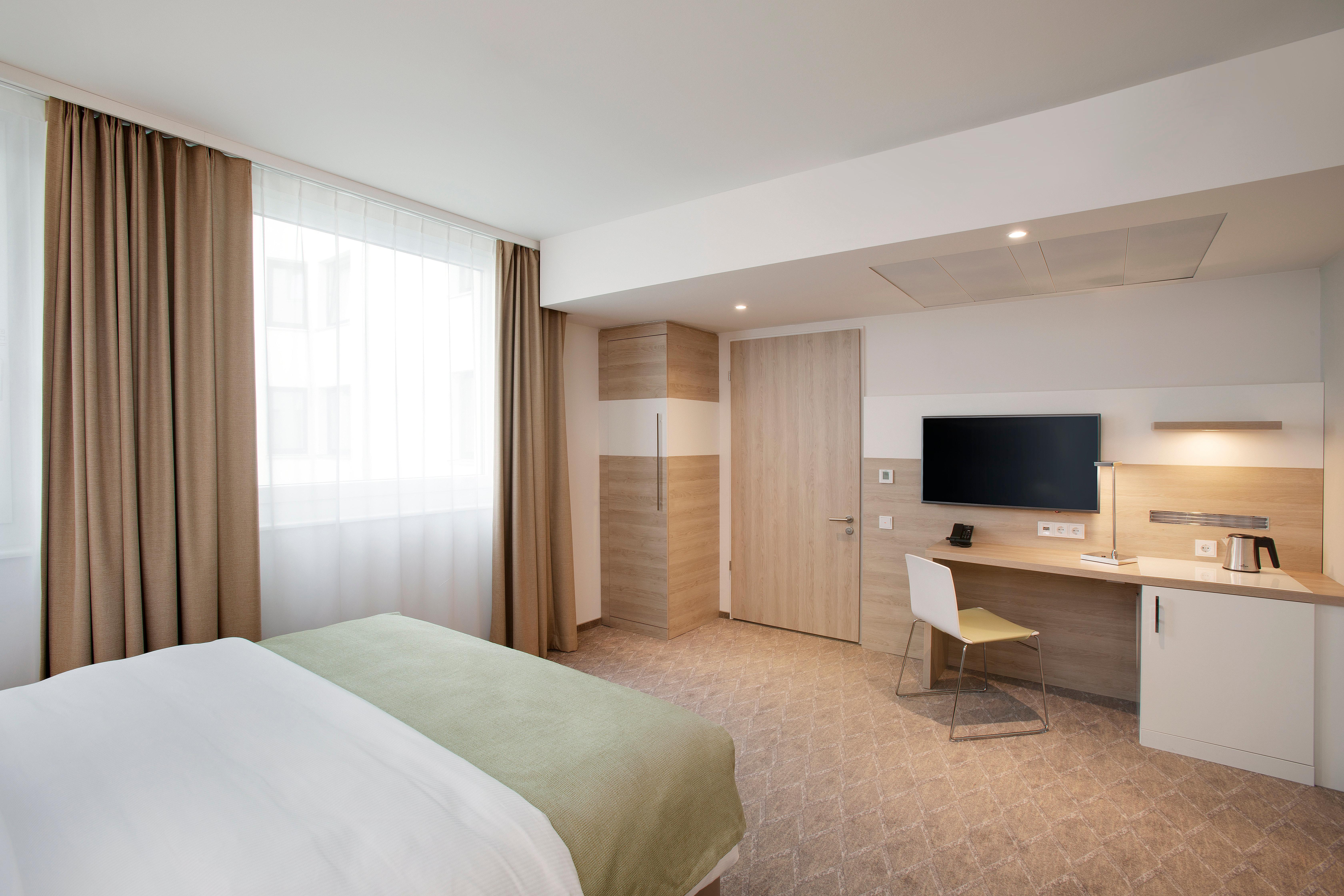 Holiday Inn Frankfurt Airport, An Ihg Hotel Франкфурт-на-Майне Экстерьер фото