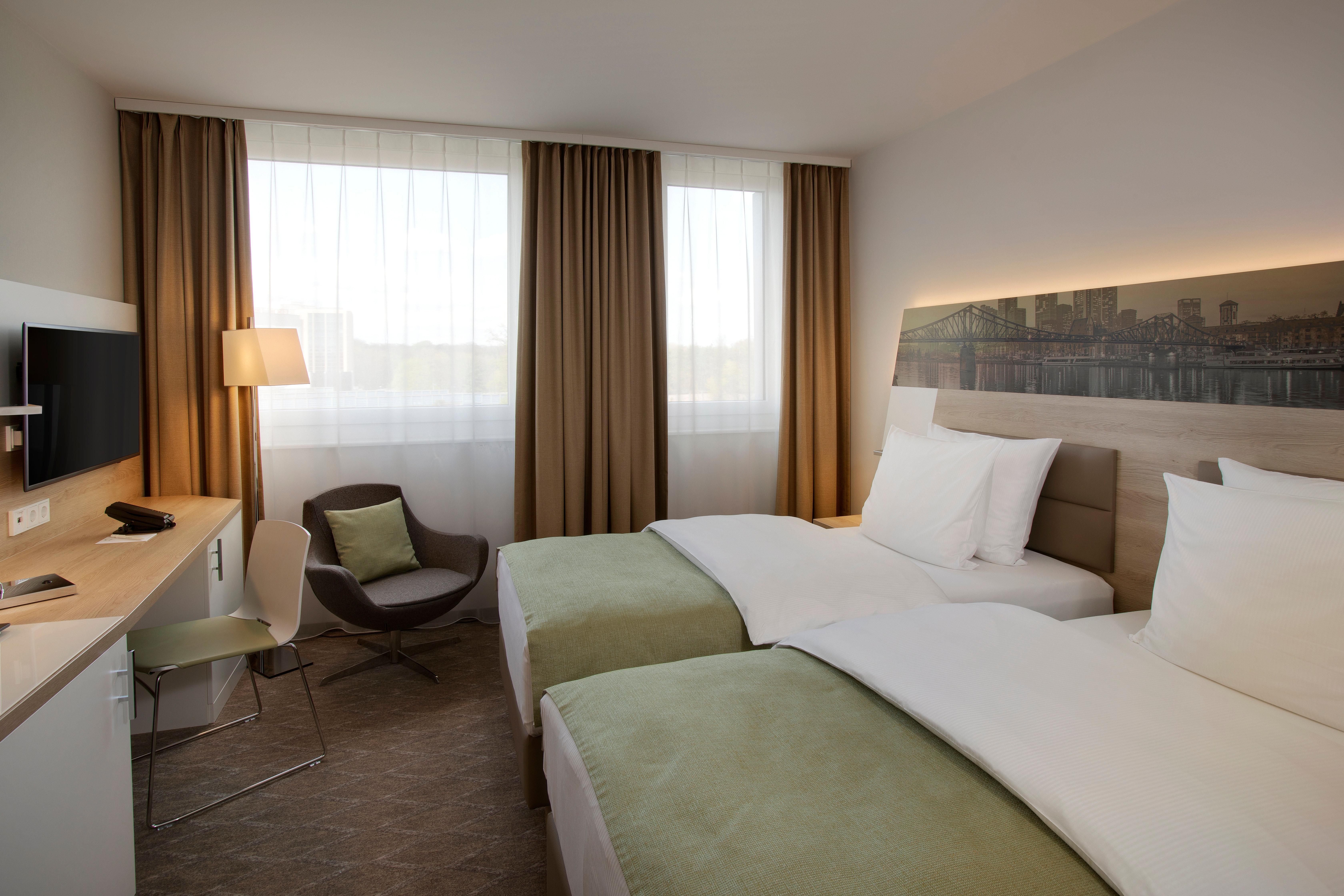 Holiday Inn Frankfurt Airport, An Ihg Hotel Франкфурт-на-Майне Экстерьер фото